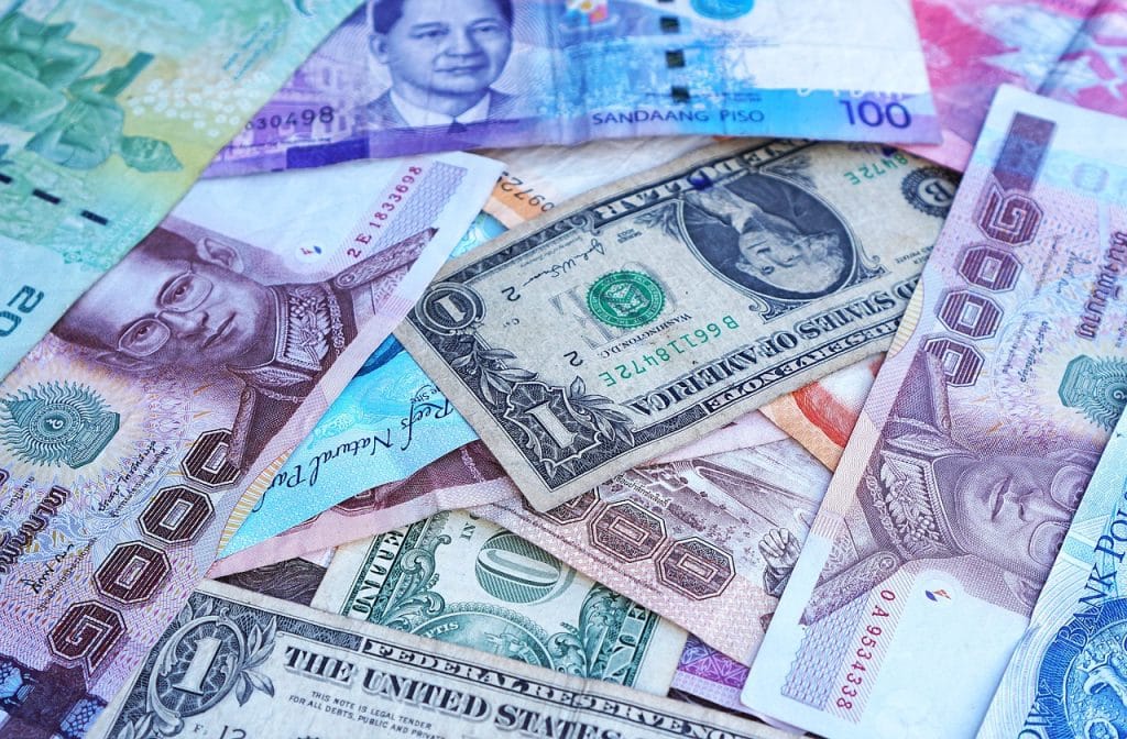 Choosing the Right Currency Pairs and Time Frames